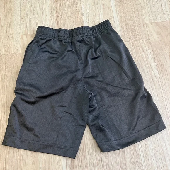 Boys Athletic Shorts Bundle SZ 6 - Picture 10 of 14